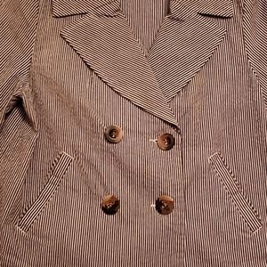 Black & White pin stripped jacket.